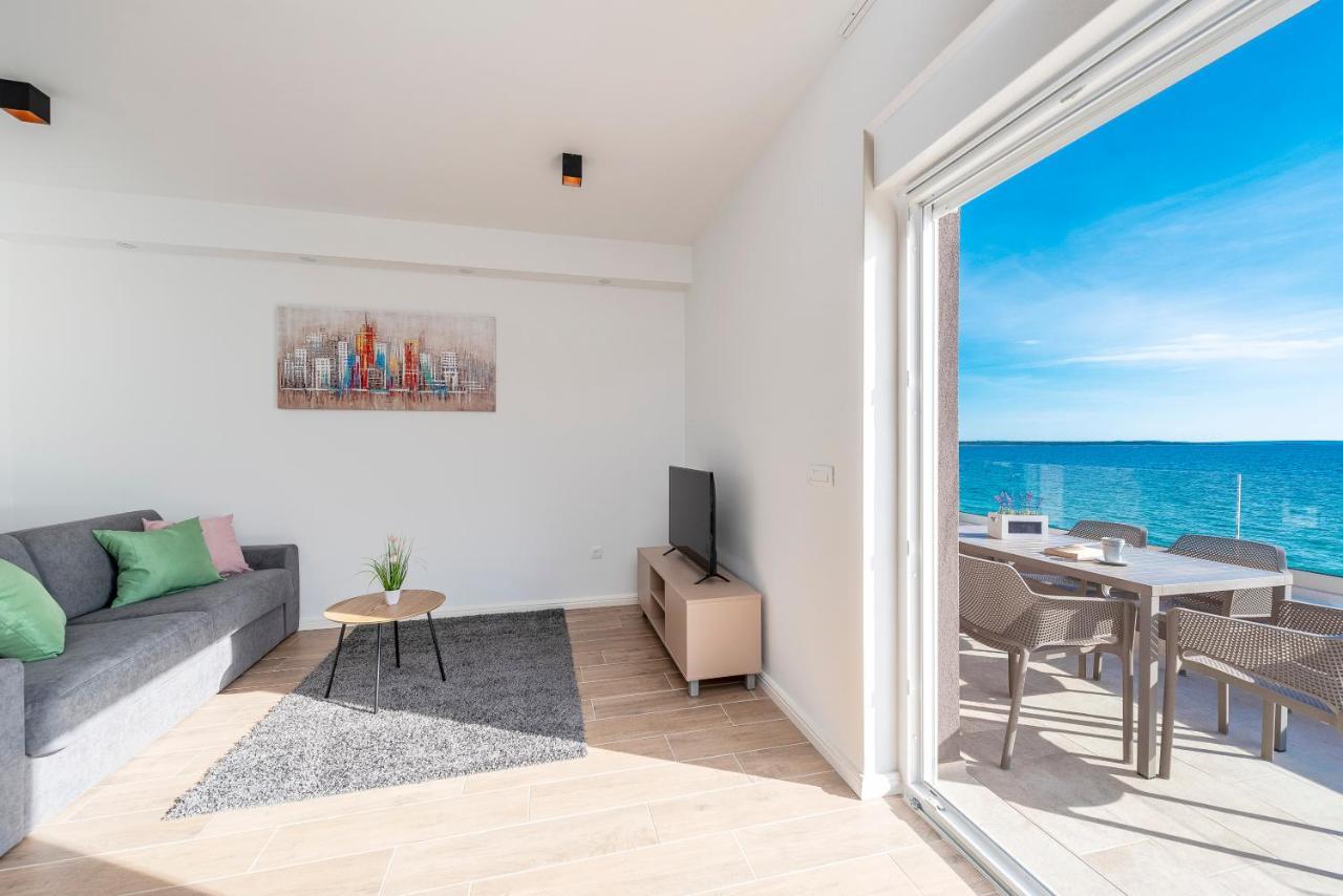 Villa Eni Apartments 2 マンドレ エクステリア 写真