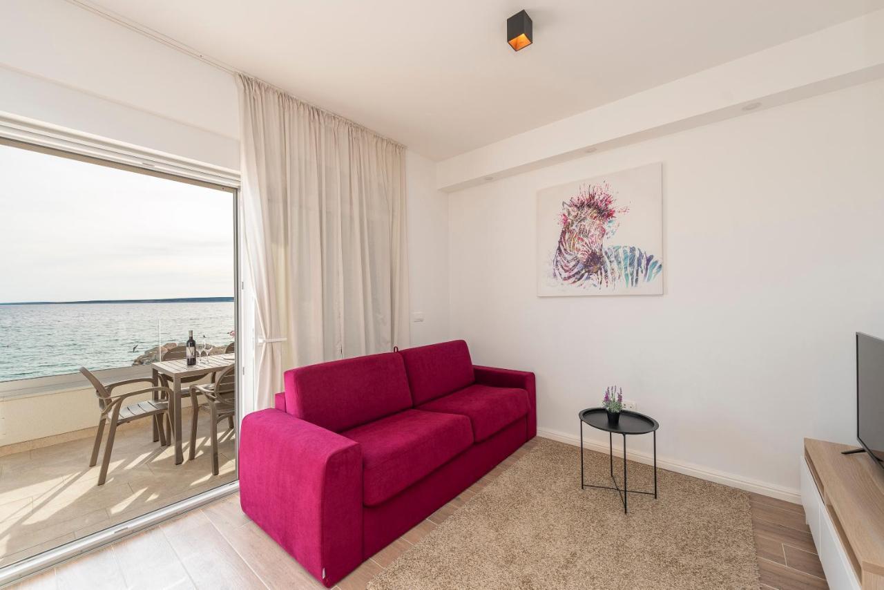 Villa Eni Apartments 2 マンドレ エクステリア 写真