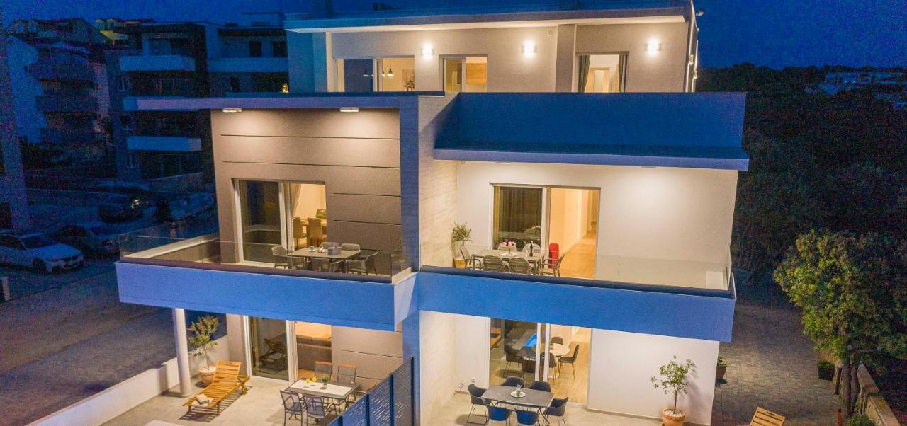 Villa Eni Apartments 2 マンドレ エクステリア 写真
